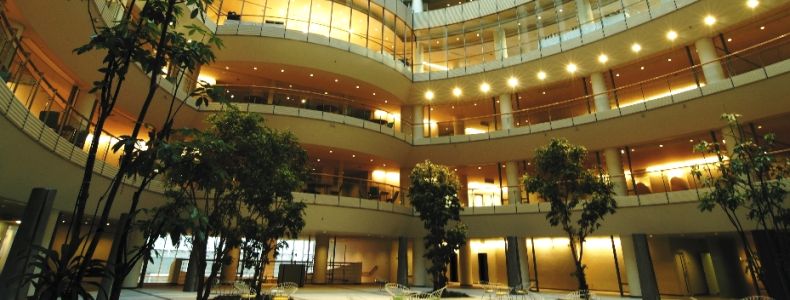 セミナーハウス クロス・ウェーブ府中(オリックスグループ)