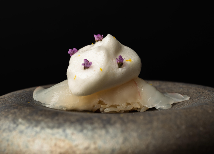 Cuvée J2 Hôtel Osaka by 温故知新