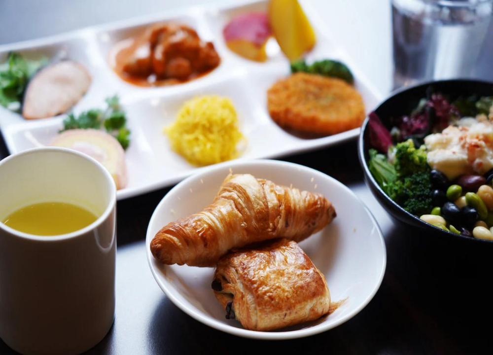 アパホテル〈宮崎延岡駅前〉