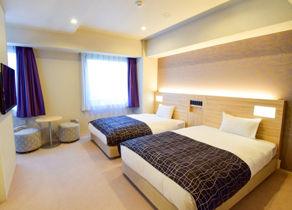 アパホテル〈魚津駅前〉