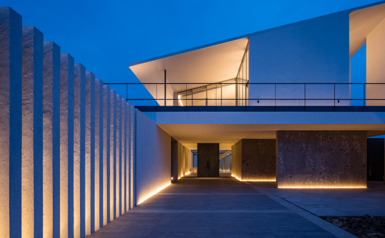 The Stratum（ザ・ストラタム）