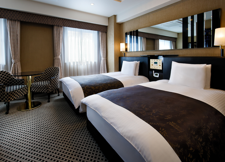 アパホテル〈埼玉東松山駅前〉