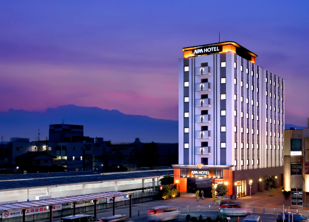 アパホテル〈埼玉東松山駅前〉